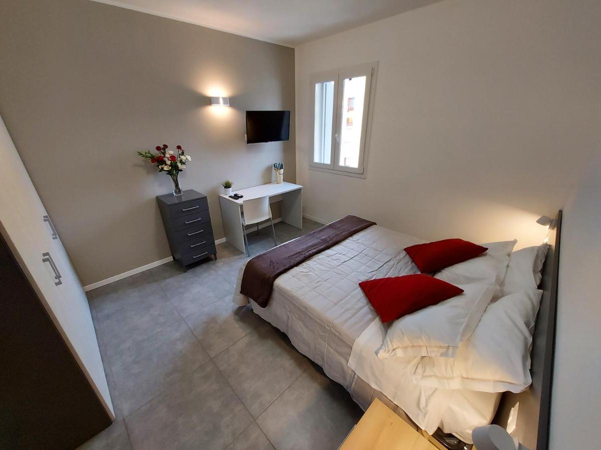 Residenza Delizia Camere & Appartamenti "Residenze Del Cuore" 维罗纳 外观 照片