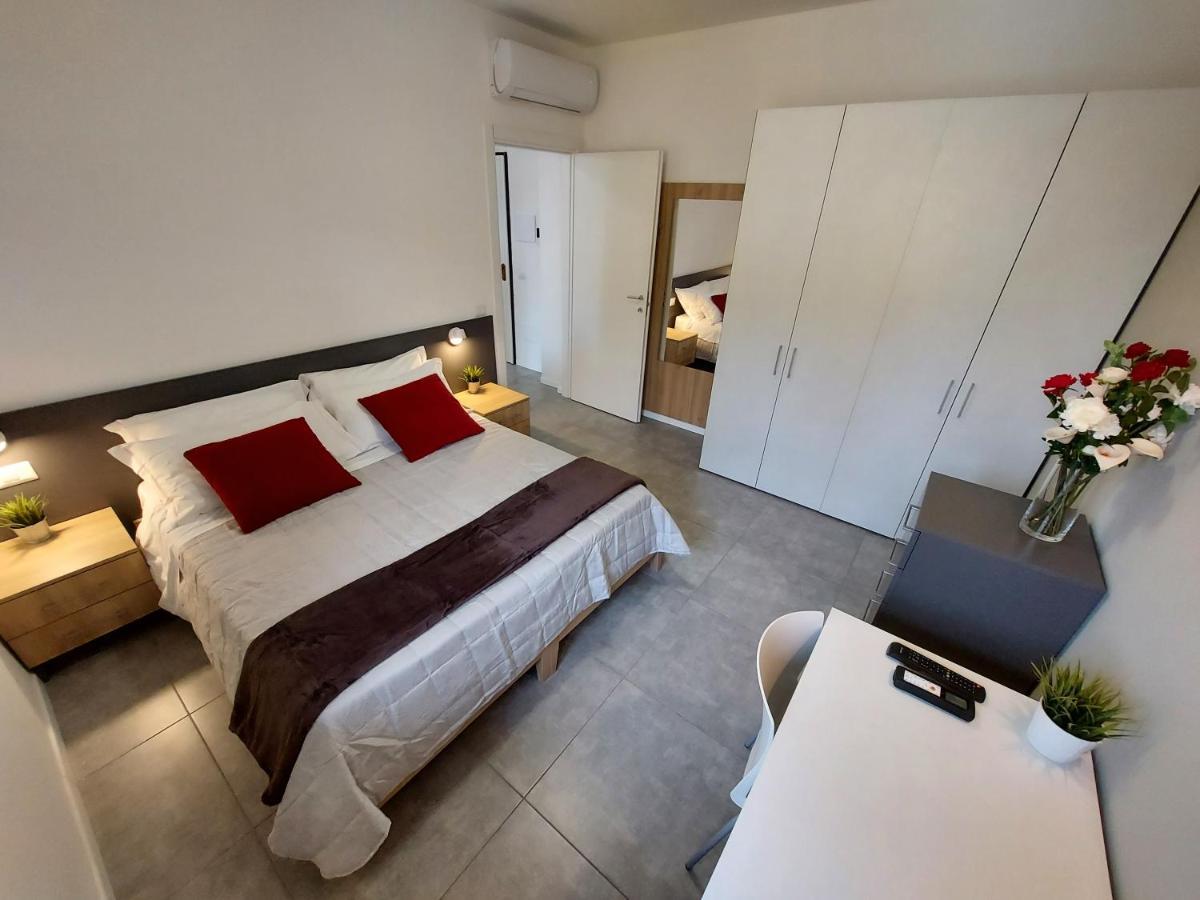 Residenza Delizia Camere & Appartamenti "Residenze Del Cuore" 维罗纳 外观 照片