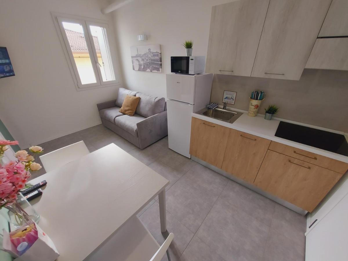 Residenza Delizia Camere & Appartamenti "Residenze Del Cuore" 维罗纳 外观 照片