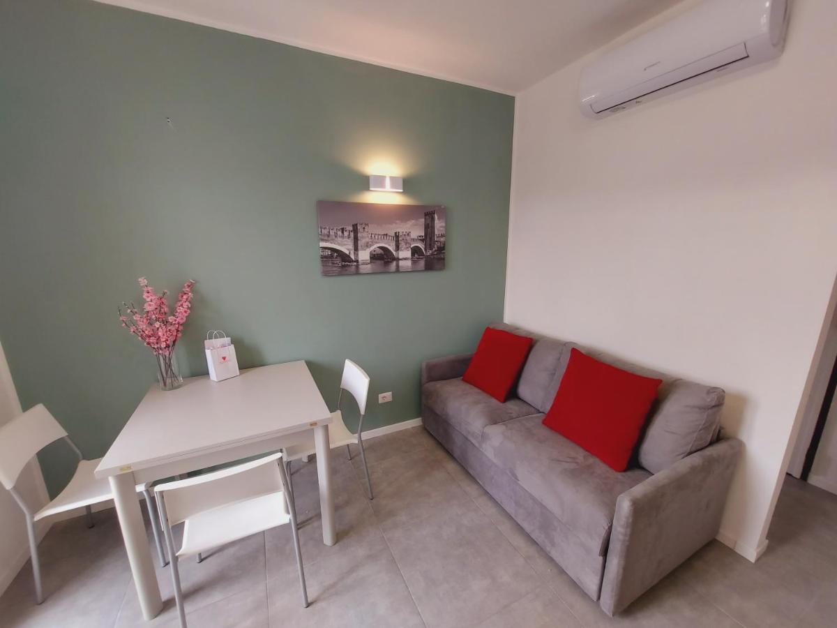 Residenza Delizia Camere & Appartamenti "Residenze Del Cuore" 维罗纳 外观 照片