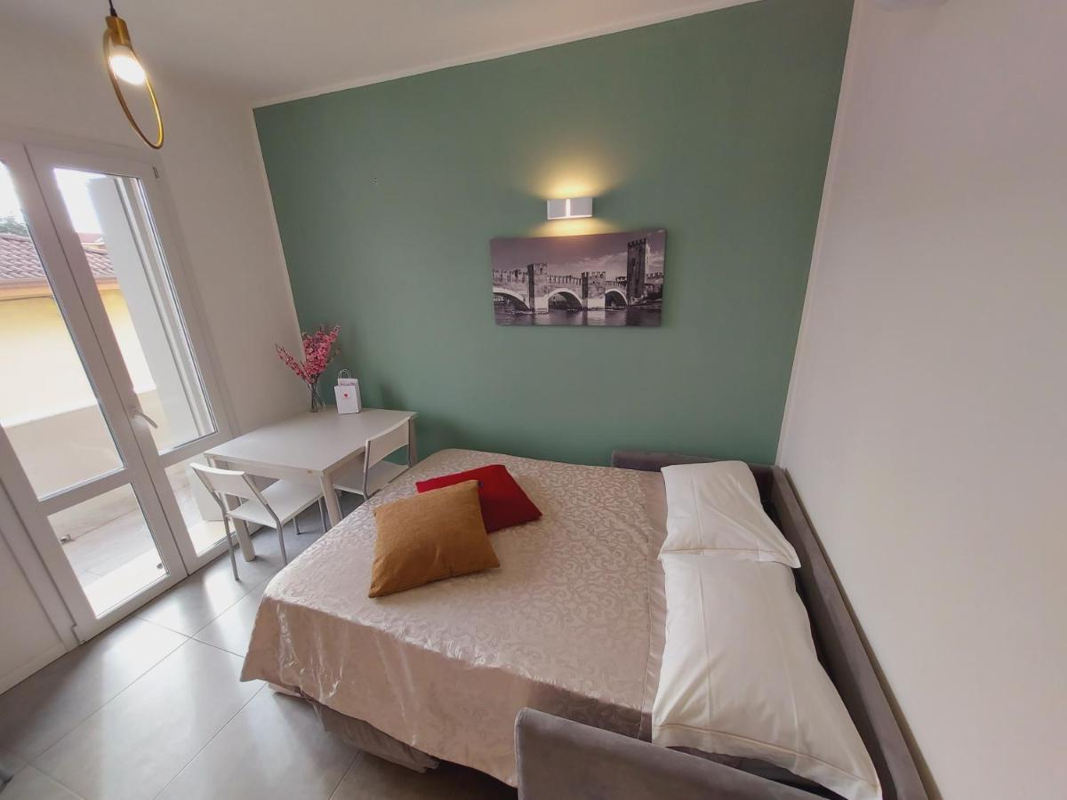 Residenza Delizia Camere & Appartamenti "Residenze Del Cuore" 维罗纳 外观 照片