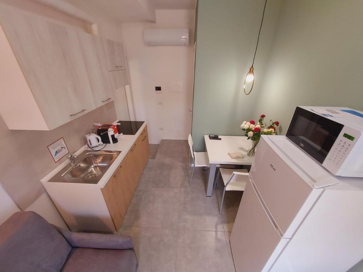 Residenza Delizia Camere & Appartamenti "Residenze Del Cuore" 维罗纳 外观 照片