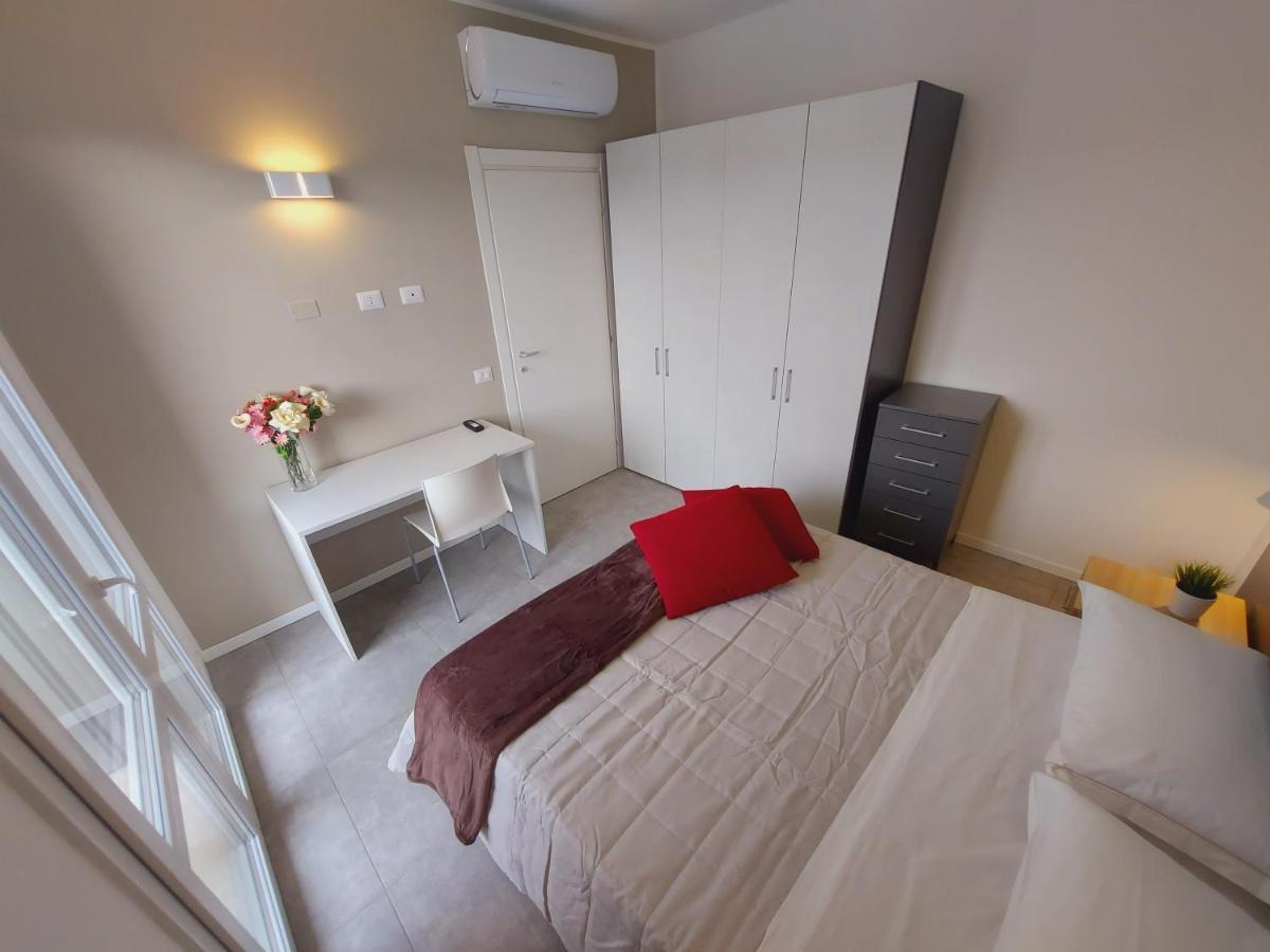 Residenza Delizia Camere & Appartamenti "Residenze Del Cuore" 维罗纳 外观 照片