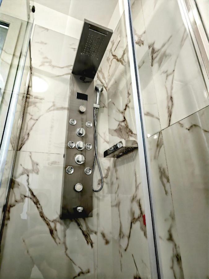 Residenza Delizia Camere & Appartamenti "Residenze Del Cuore" 维罗纳 外观 照片